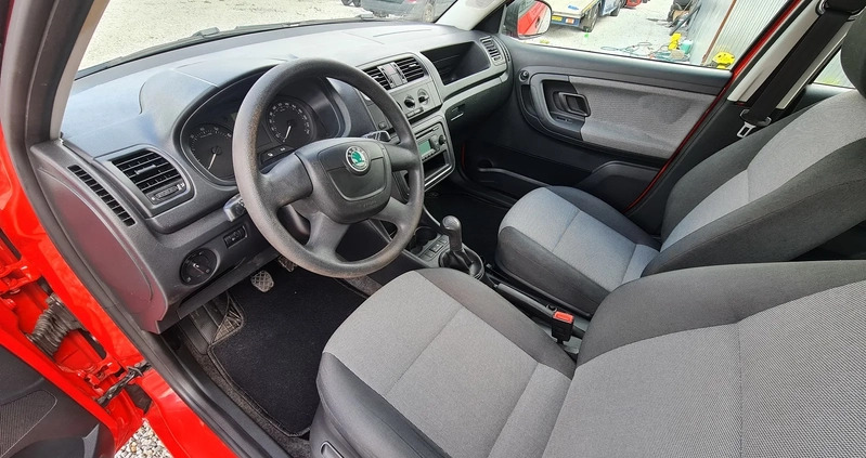Skoda Fabia cena 14900 przebieg: 164000, rok produkcji 2010 z Olszyna małe 352